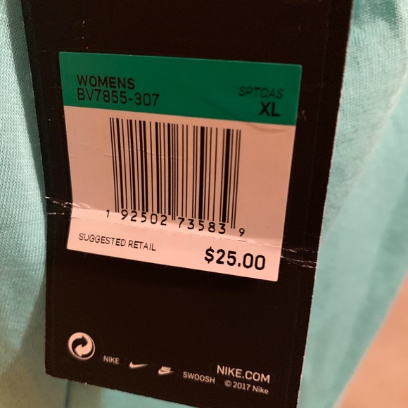 NWT NIKE SLEEVELESS TOP - Picture 4 of 4